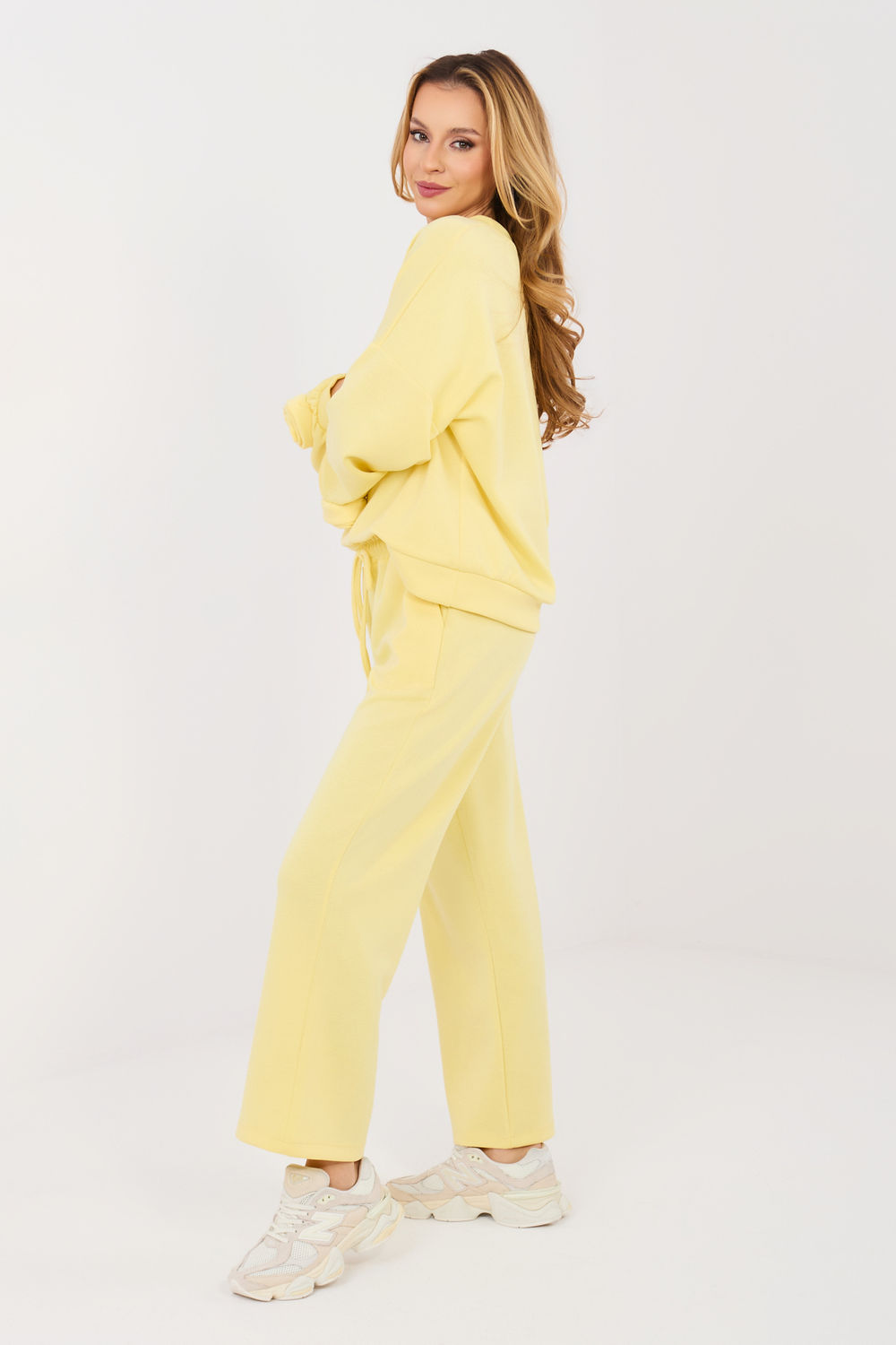 Spodnie Komplet Model IT-KMPL-10015.58 Light Yellow - Italy Moda - obrazek 2