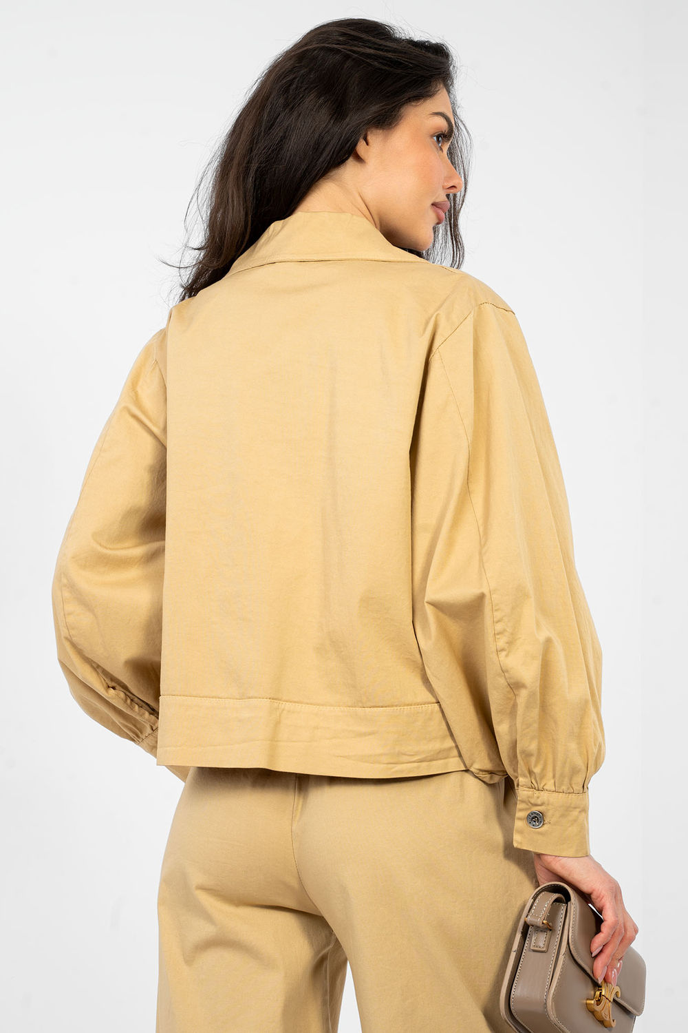 Koszula Damska Model IT-KR-FL10071.50 Camel - Rue Paris - obrazek 3