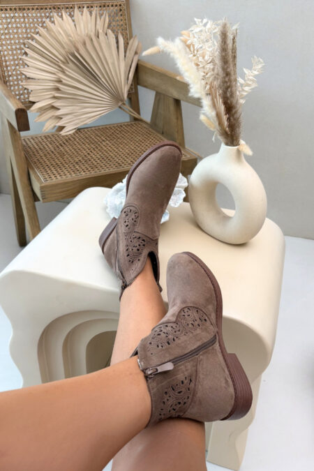Botki Model S.Barski HY61-8026 Brown - Step in style