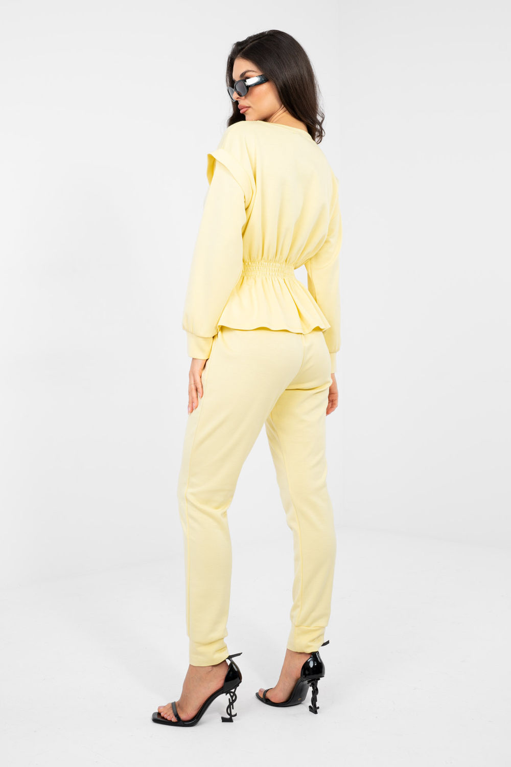 Spodnie Komplet Model IT-KMPL-22239.95 Light Yellow - Rue Paris - obrazek 3