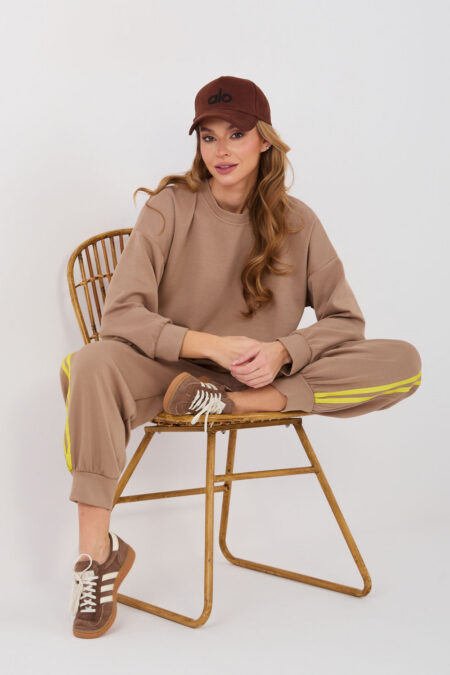 Spodnie Komplet Model IT-KMPL-22216.75 Dark Beige - Rue Paris