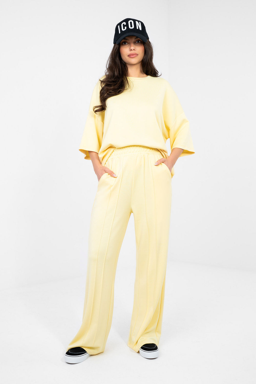 Spodnie Dresowe Model RV-DR-A1062.08 Light Yellow - Rue Paris - obrazek 2