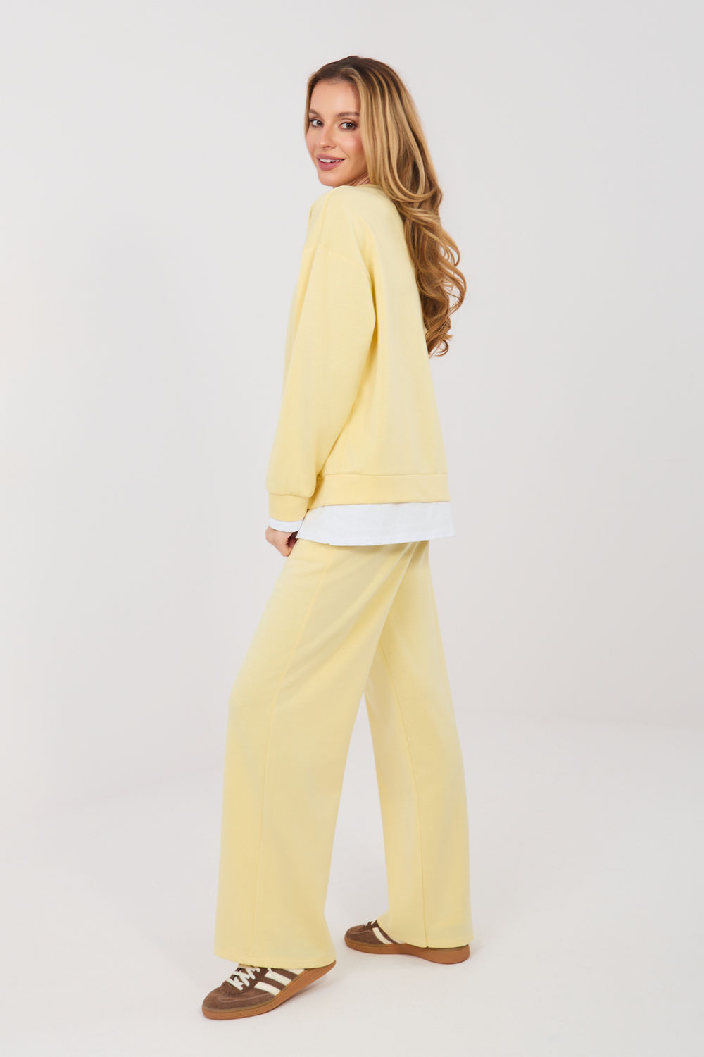 Spodnie Komplet Model IT-KMPL-22230.64 Light Yellow - Rue Paris - obrazek 2