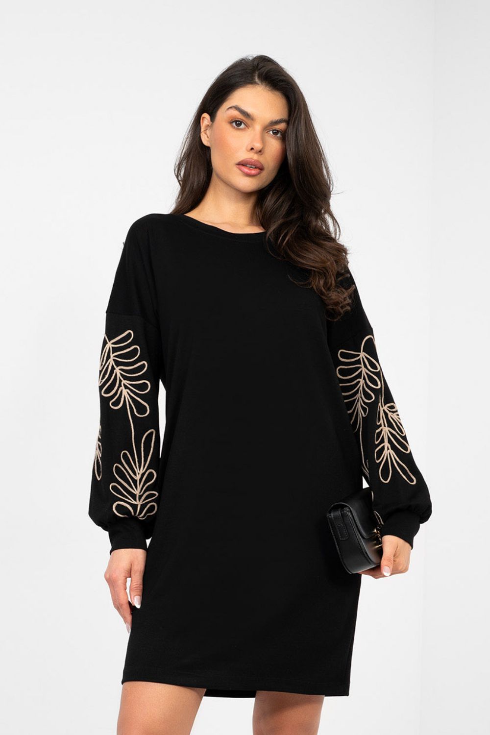 Sukienka Model RV-SK-A1064.09 Black - Rue Paris - obrazek 3