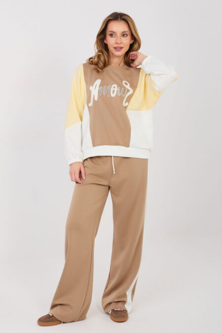 Spodnie Komplet Model IT-KMPL-22210.93 Dark Beige - Rue Paris