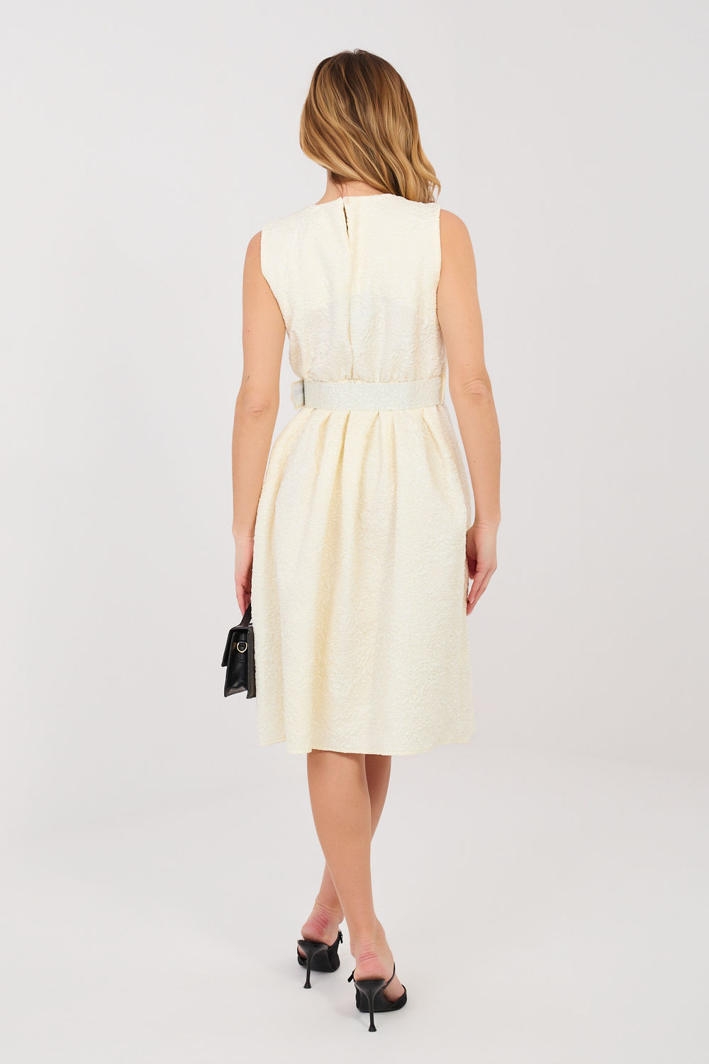 Sukienka Model IT-SK-21861.86 Ecru - Rue Paris - obrazek 3