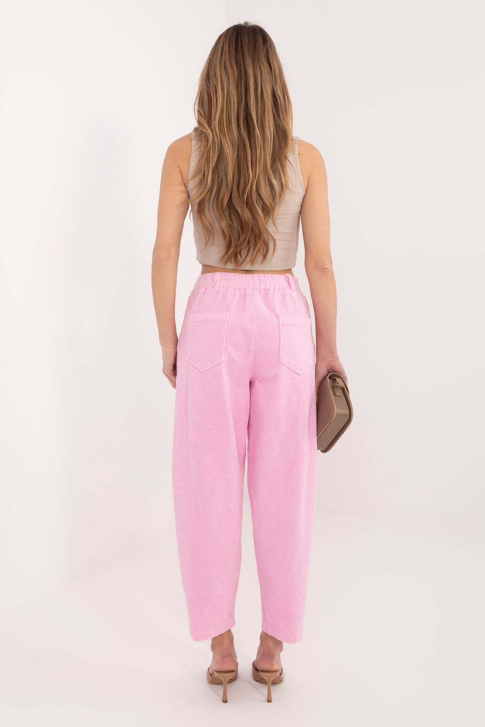 Spodnie Damskie Model IT-SP-FL8916.13 Light Pink - Rue Paris - obrazek 3