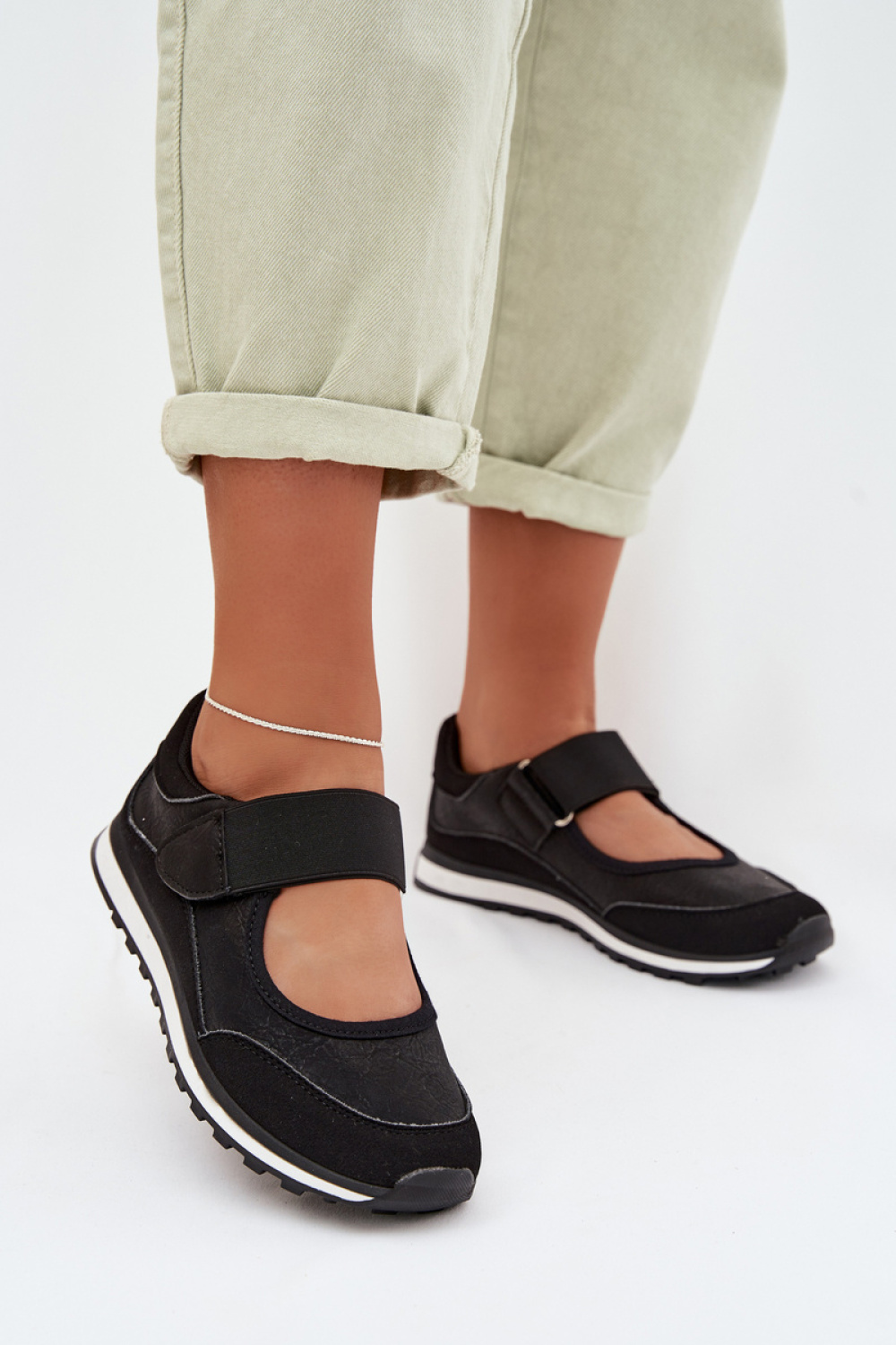 Półbuty Model Aveliette 26SP26-9717 Black - Step in style