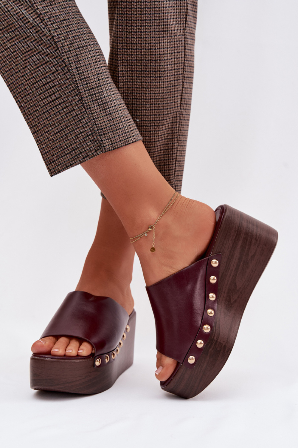 Sandał Klapki Model Farinelle DM486 Bordo - Step in style - obrazek 3