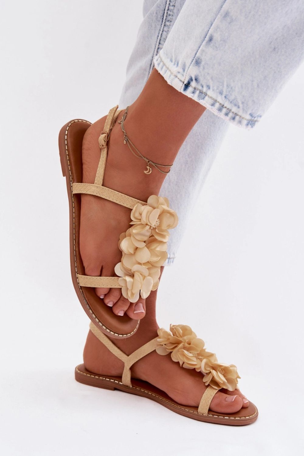 Sandały Model Noemia 23505 Gold - Step in style - obrazek 4