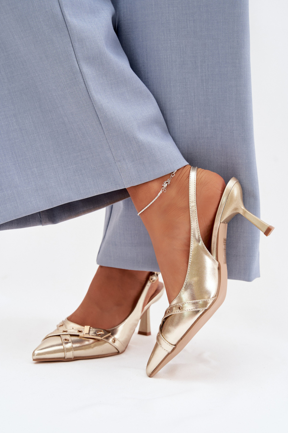 Sandały Model Parina 6338 Gold - Step in style - obrazek 3
