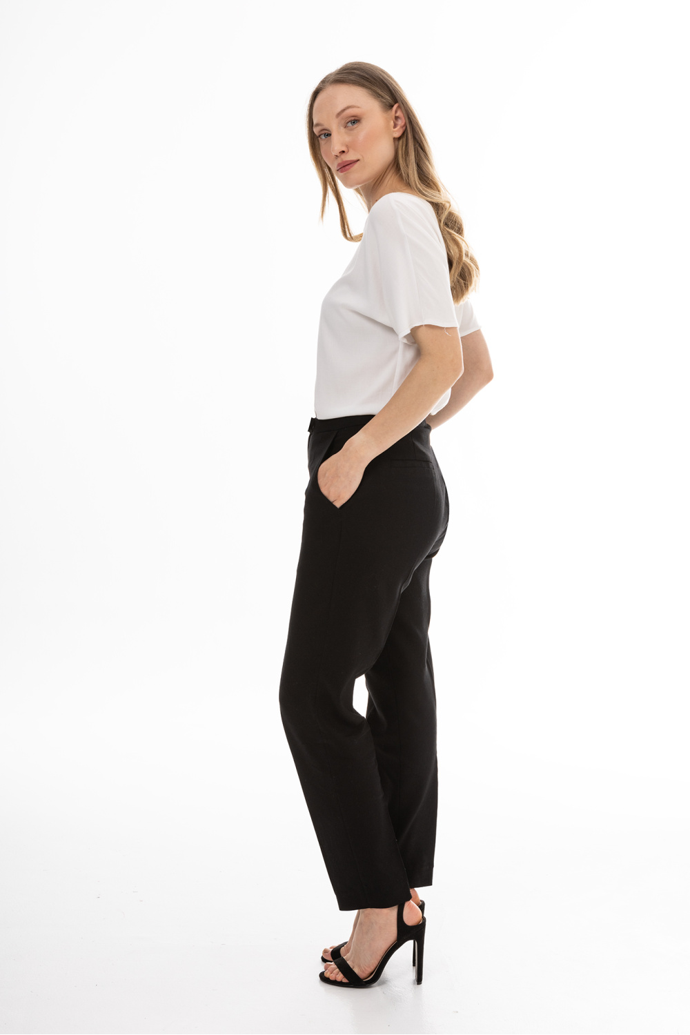 Spodnie Damskie Model A773 Black - awama - obrazek 2