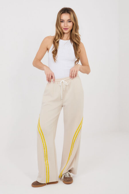 Spodnie Dresowe Model IT-DR-22168.66 Beige - Rue Paris