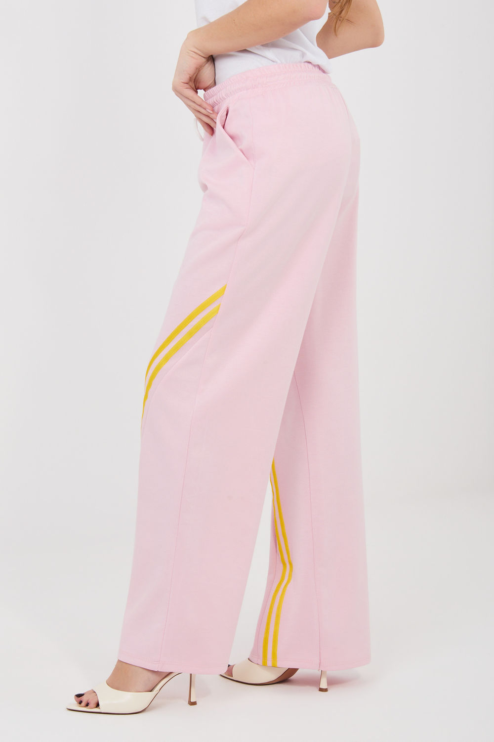Spodnie Dresowe Model IT-DR-22168.66 Light Pink - Rue Paris - obrazek 3