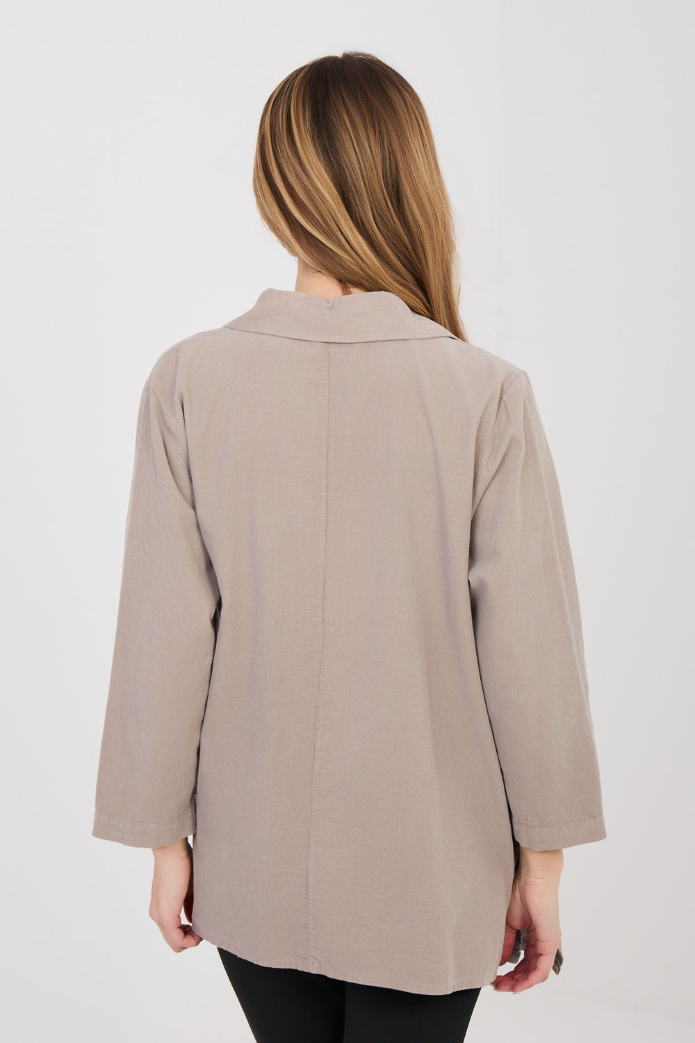 Koszula Damski Model IT-KS-FL10188.27 Dark Beige - Rue Paris - obrazek 3
