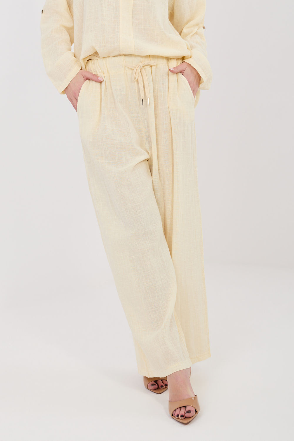 Spodnie Damskie Model IT-SP-2873.02 Light Yellow - Italy Moda