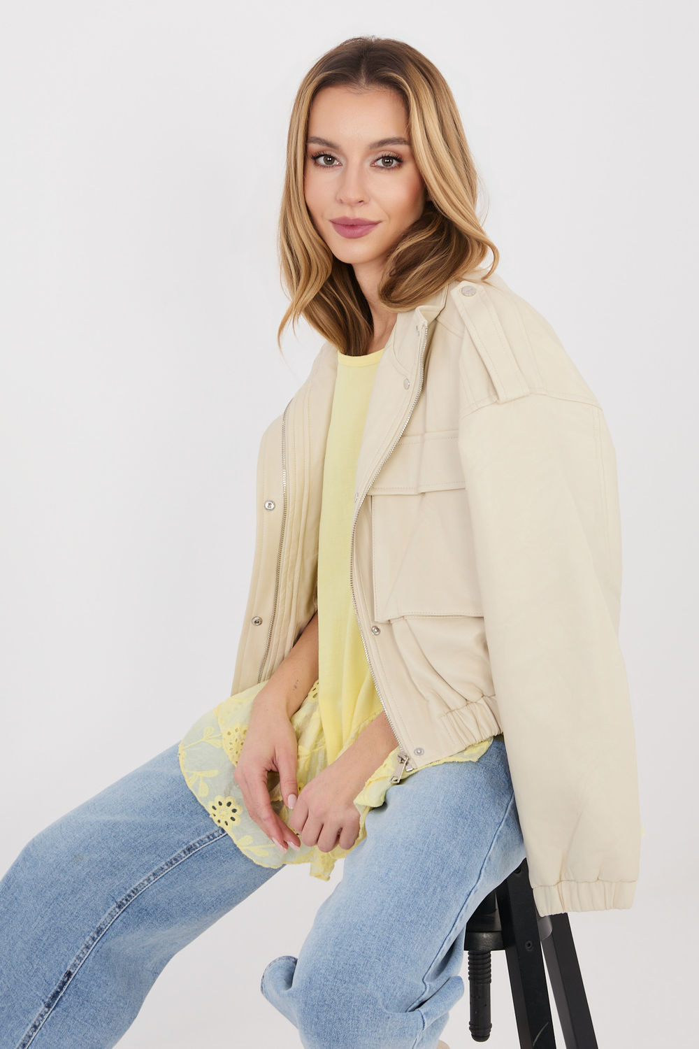 Bluzka Model IT-BZ-81870.18 Light Yellow - Italy Moda - obrazek 2