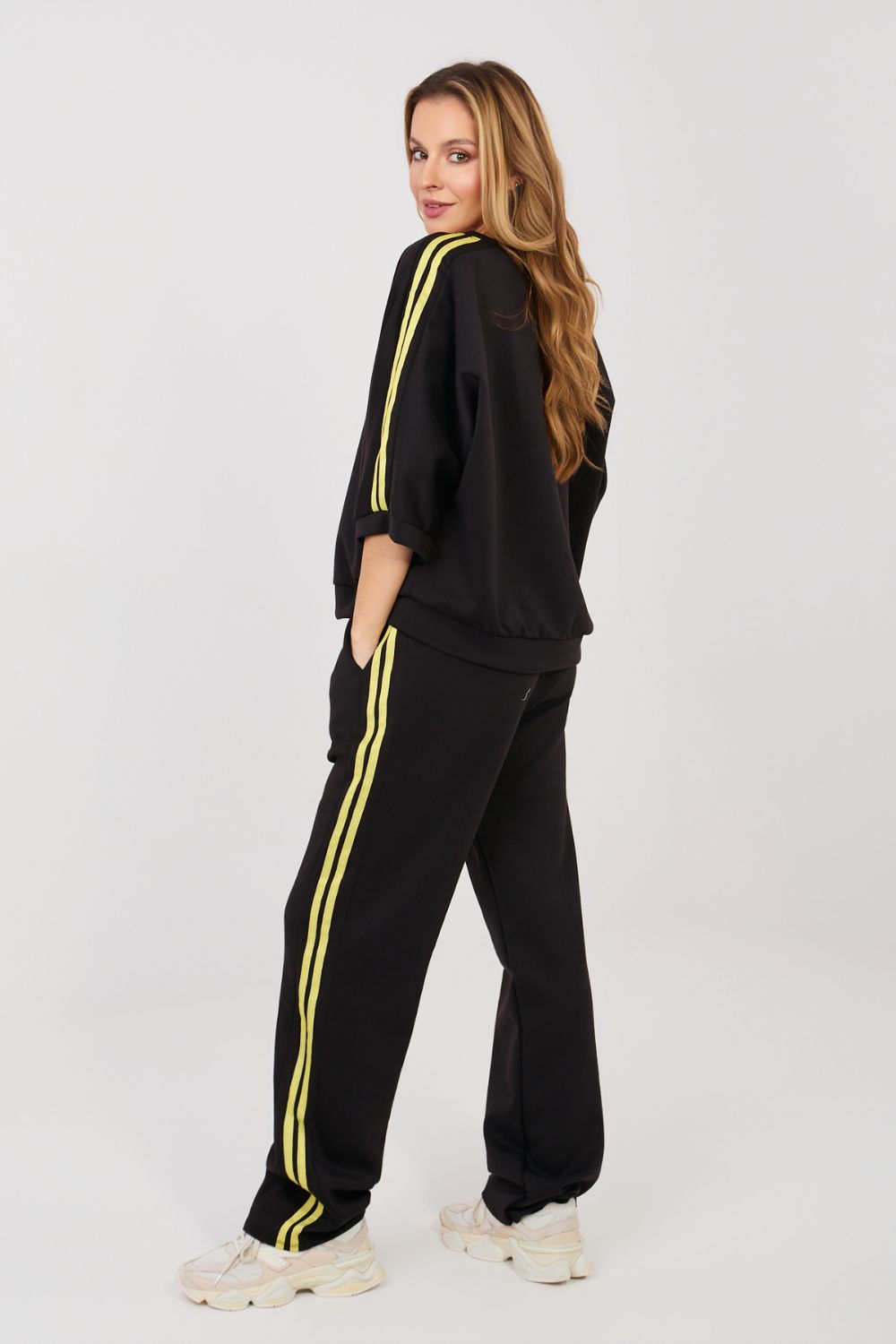 Spodnie Komplet Model IT-KMPL-22215.78 Black - Rue Paris - obrazek 3