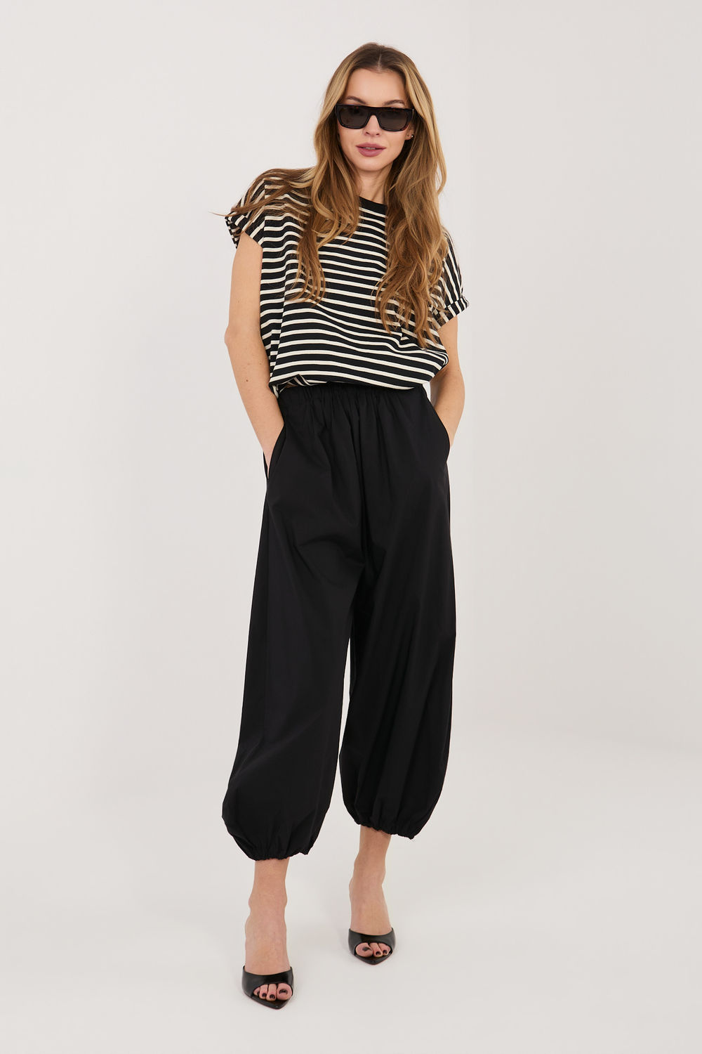Spodnie Damskie Model IT-SP-FL10309.60 Black - Rue Paris - obrazek 2