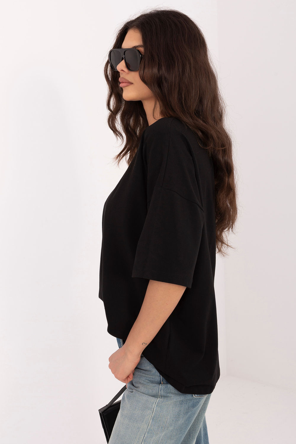 Tshirt Damski Model RV-BZ-A1230.12 Black - Rue Paris - obrazek 2
