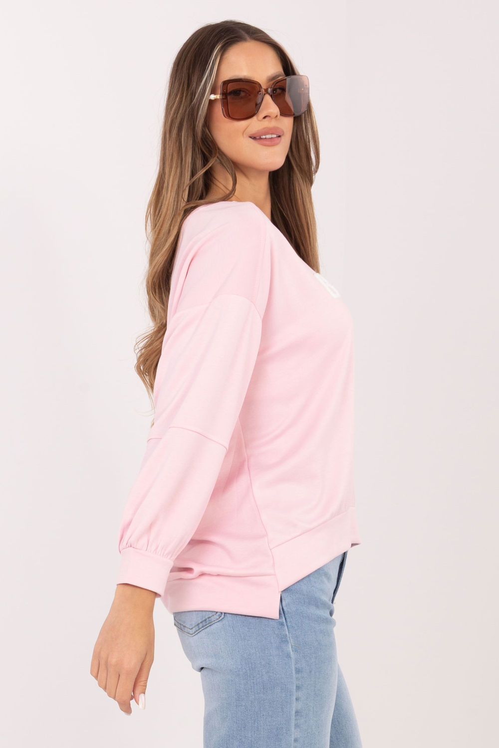 Bluza Damska Model RV-BL-A1221.13 Light Pink - Rue Paris - obrazek 4