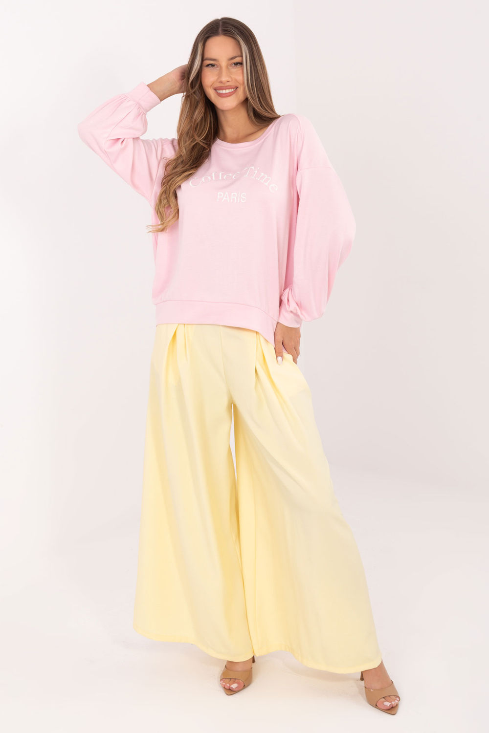 Bluza Damska Model RV-BL-A1220.11 Light Pink - Rue Paris - obrazek 2