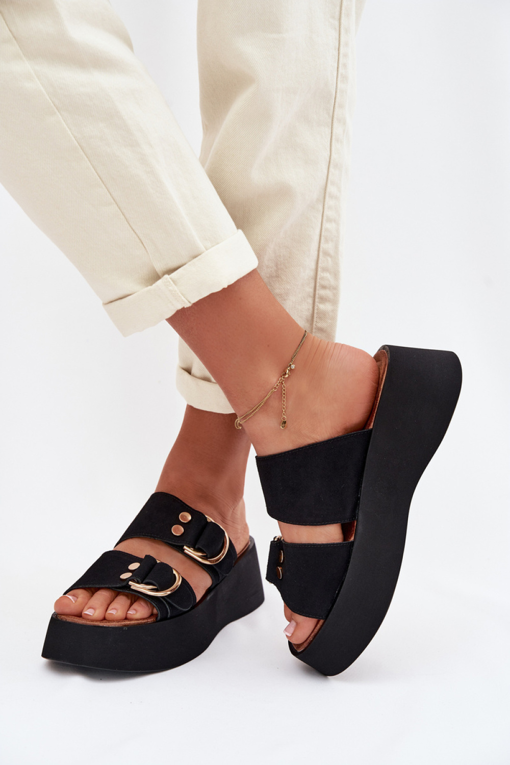 Sandał Klapki Model Nelirae A763 Black - Step in style - obrazek 3