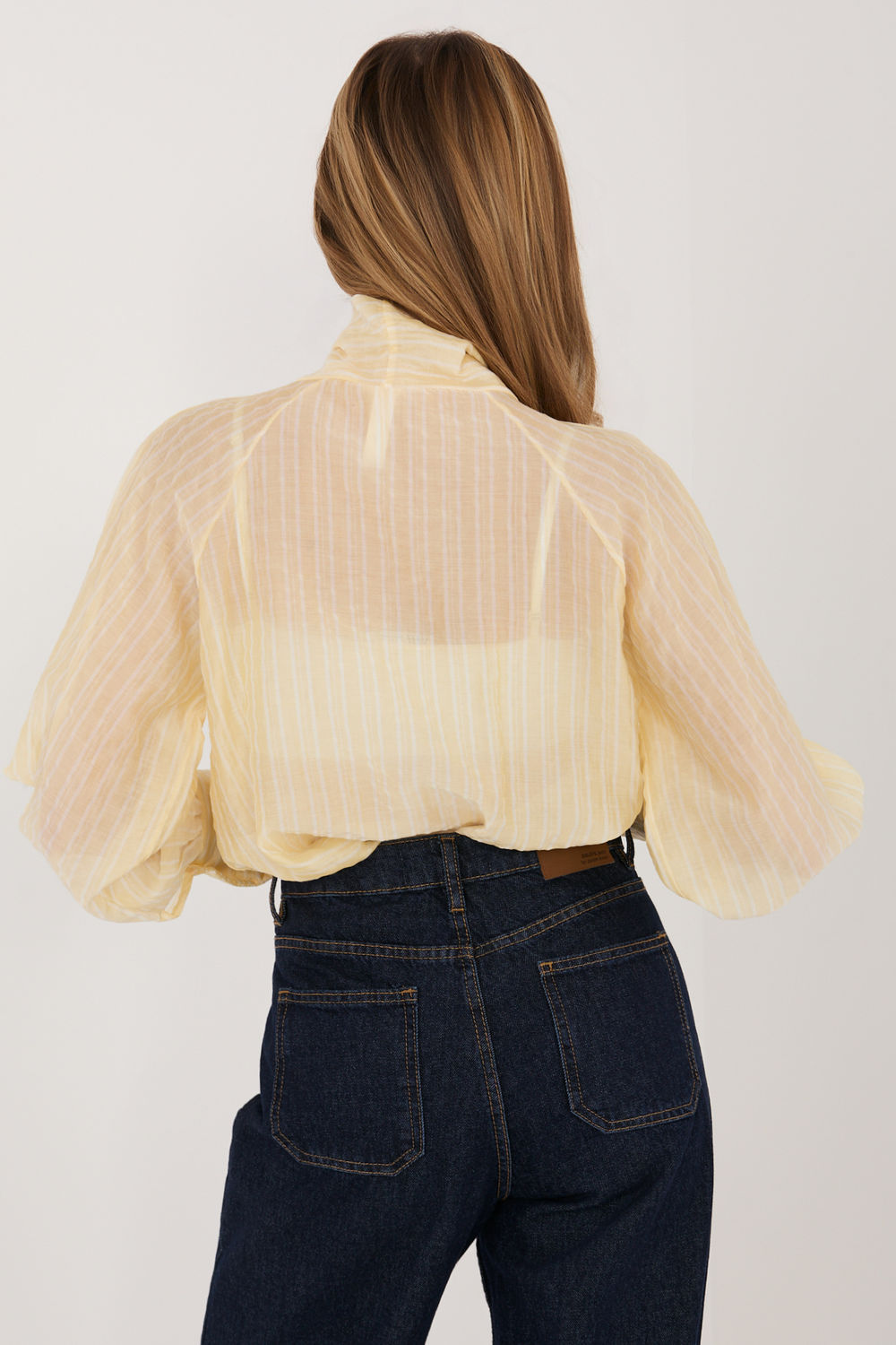 Koszula Damska Model IT-KS-26010.76 Light Yellow - Italy Moda - obrazek 3