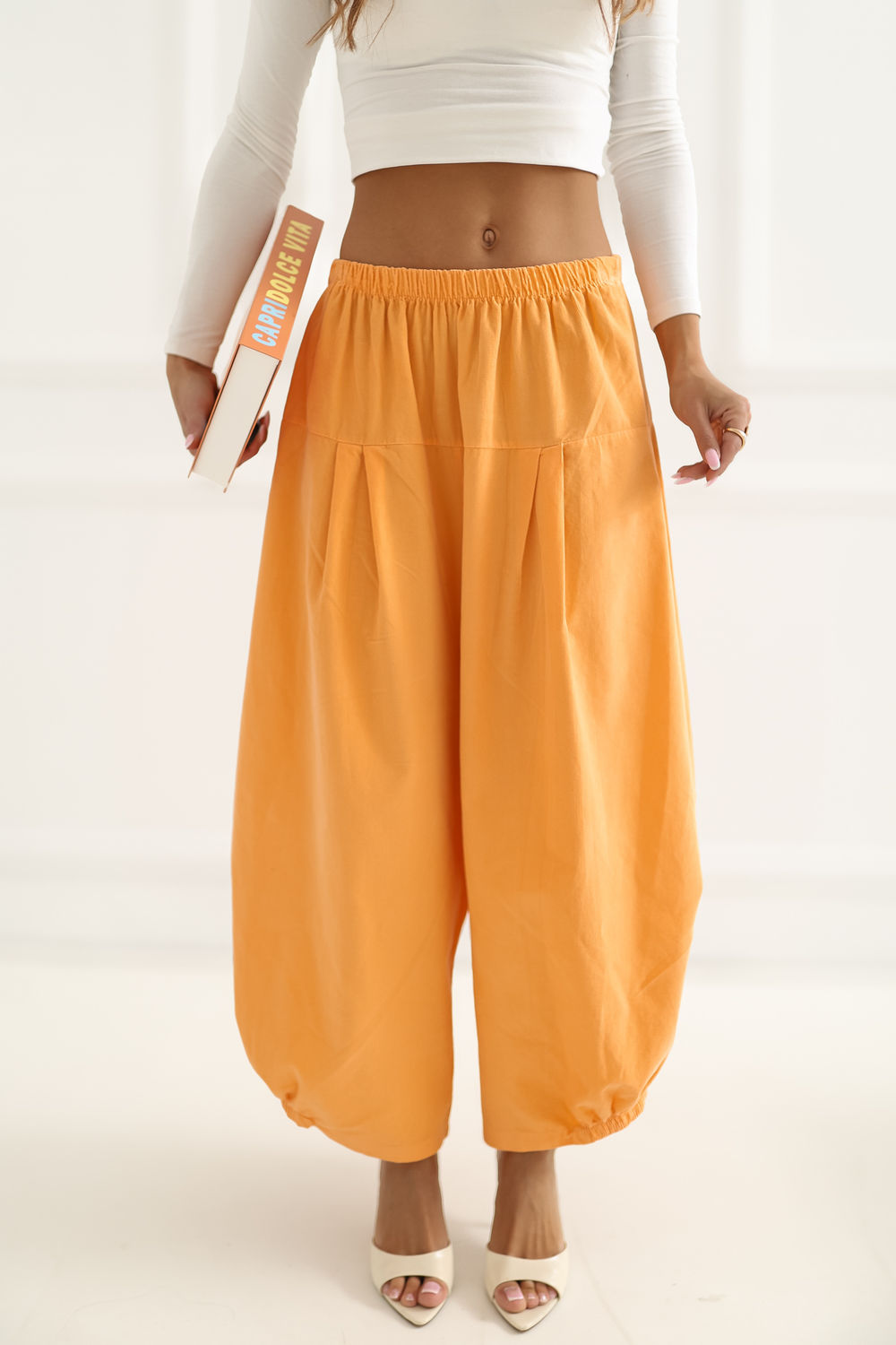 Spodnie Damskie Model IT-SP-FL9321.95 Light Orange - Italy Moda - obrazek 3