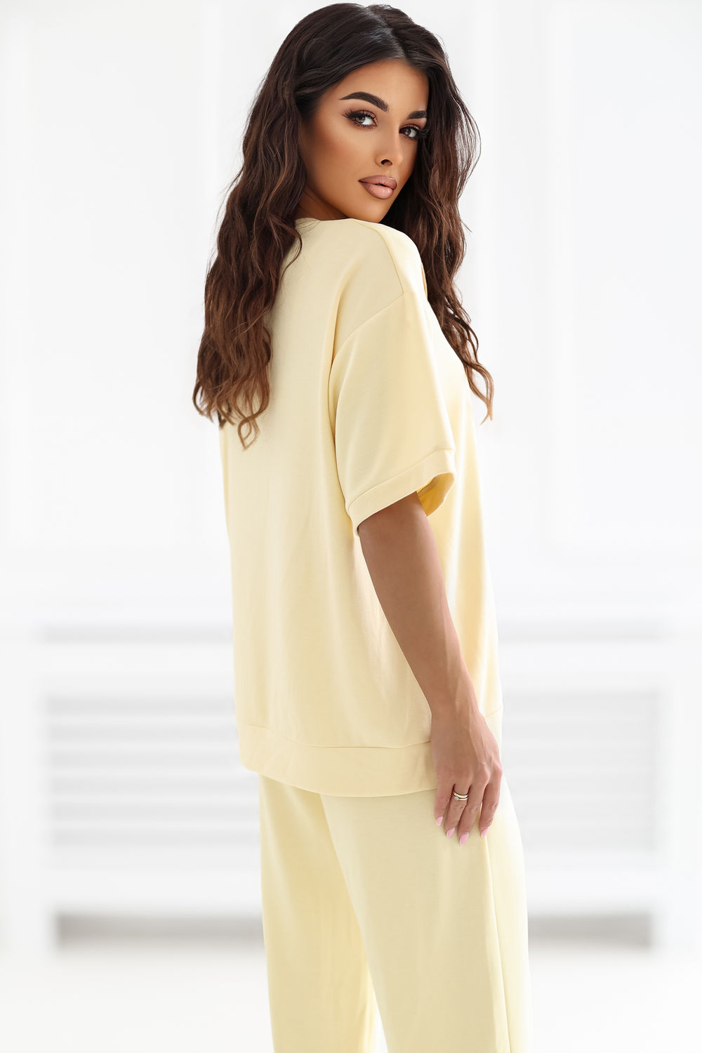 Spodnie Komplet Model RV-KMPL-A1290.94 Light Yellow - Rue Paris - obrazek 3