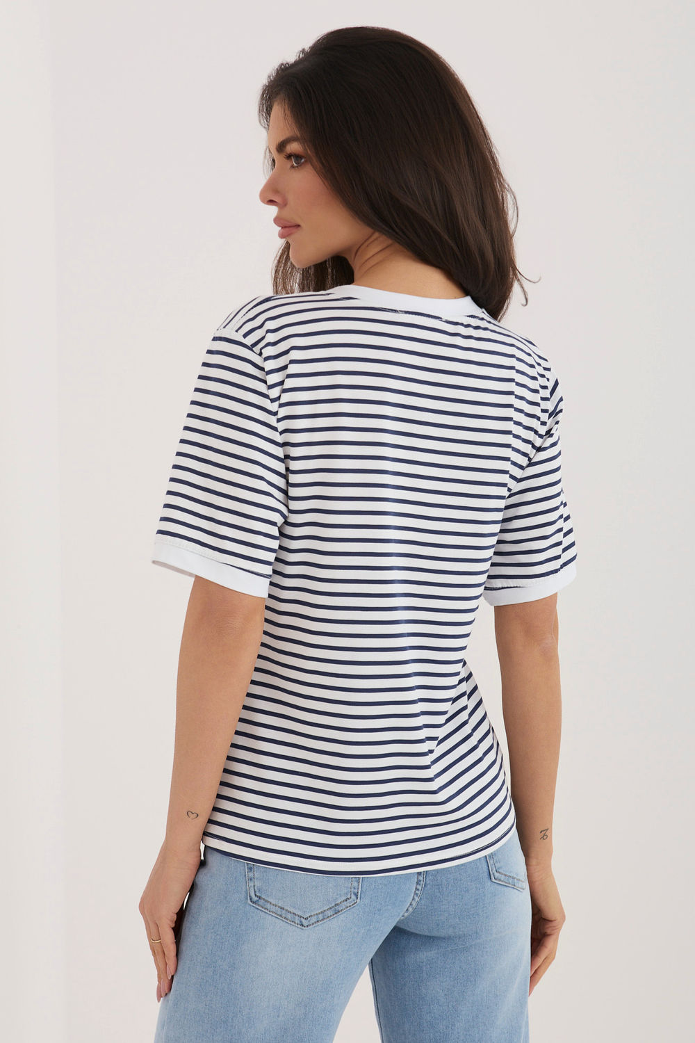 Tshirt Damski Model IT-TS-20881.85 White/Navy - Rue Paris - obrazek 3