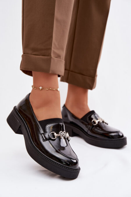Mokasyny Model Vinceza 39985 Black Lakier - Step in style