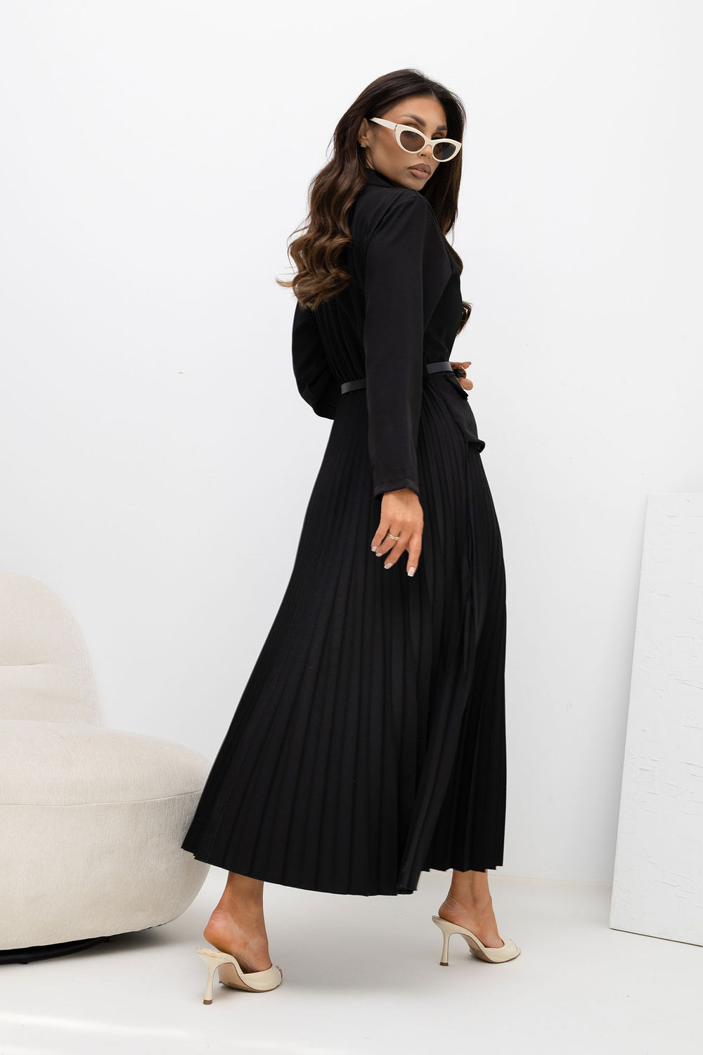 Sukienka Model IT-SK-21599-1.03 Black - Rue Paris - obrazek 3