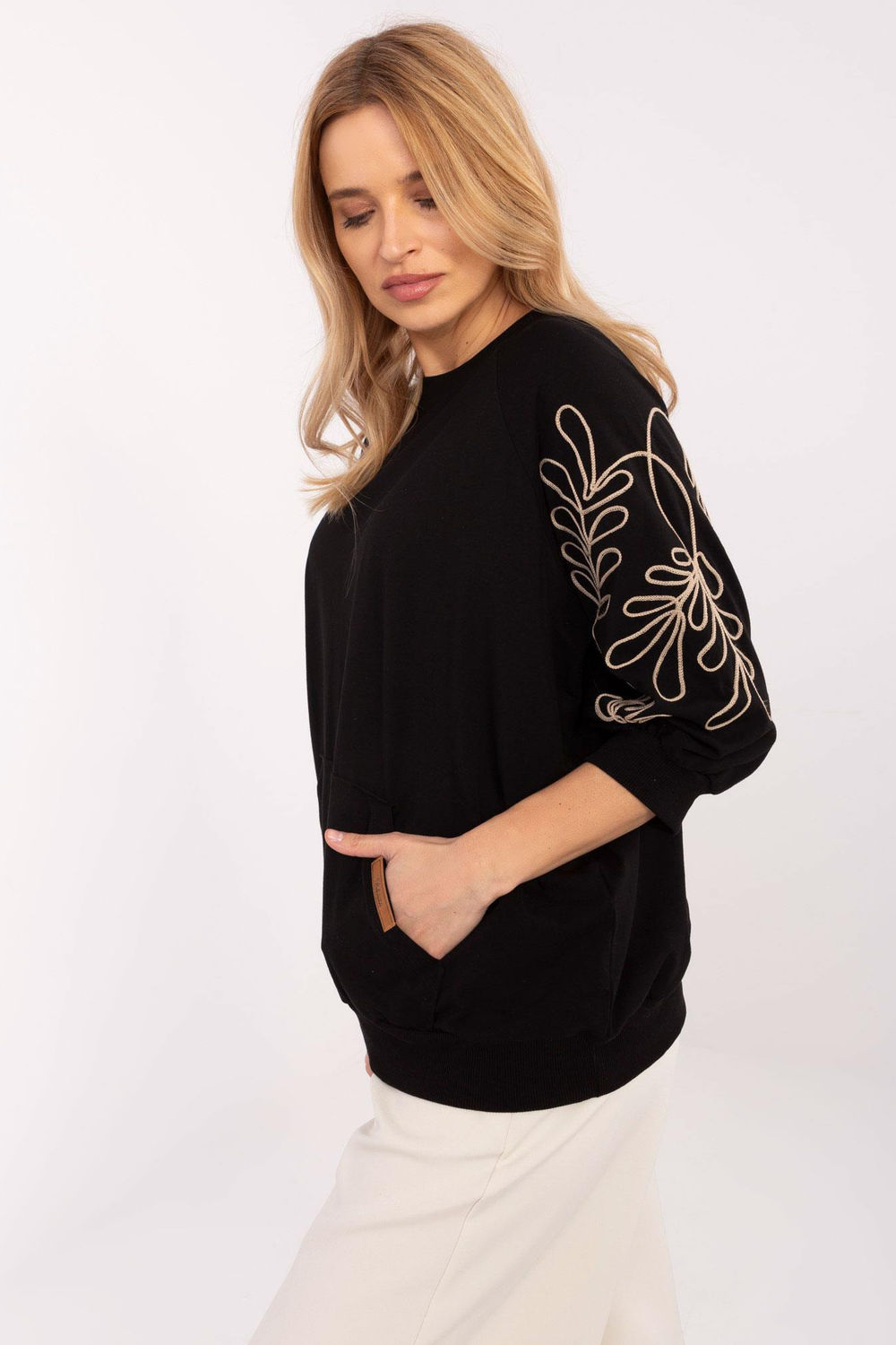 Bluza Damska Model RV-BL-A367-1.18P Black - Rue Paris - obrazek 2