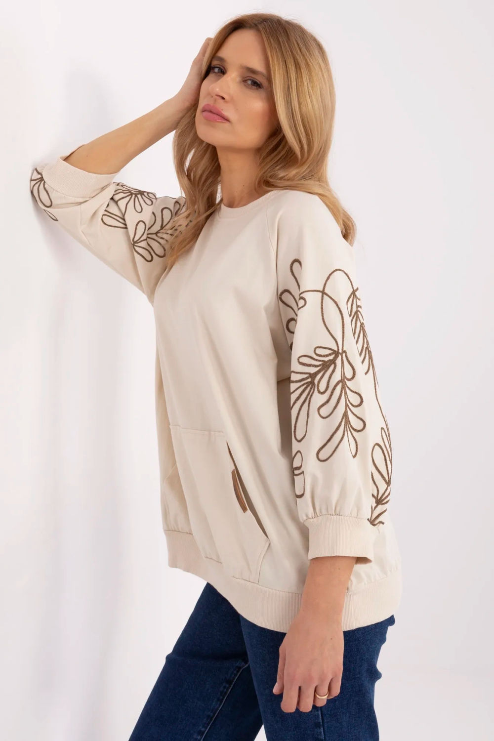 Bluza Damska Model RV-BL-A367-1.18P Light Beige - Rue Paris - obrazek 2