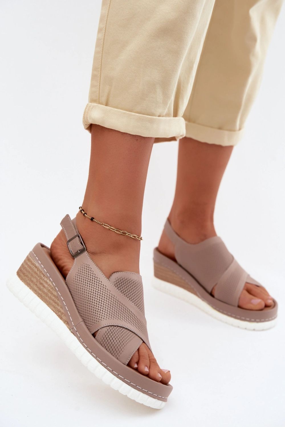 Sandały Model Artiker 58C3146 Dark Beige - Step in style - obrazek 3
