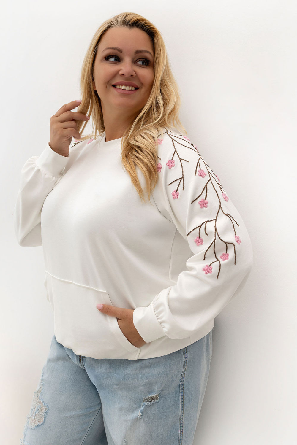 Bluza Damska Model RV-BL-A1210.98 White - Relevance - obrazek 4