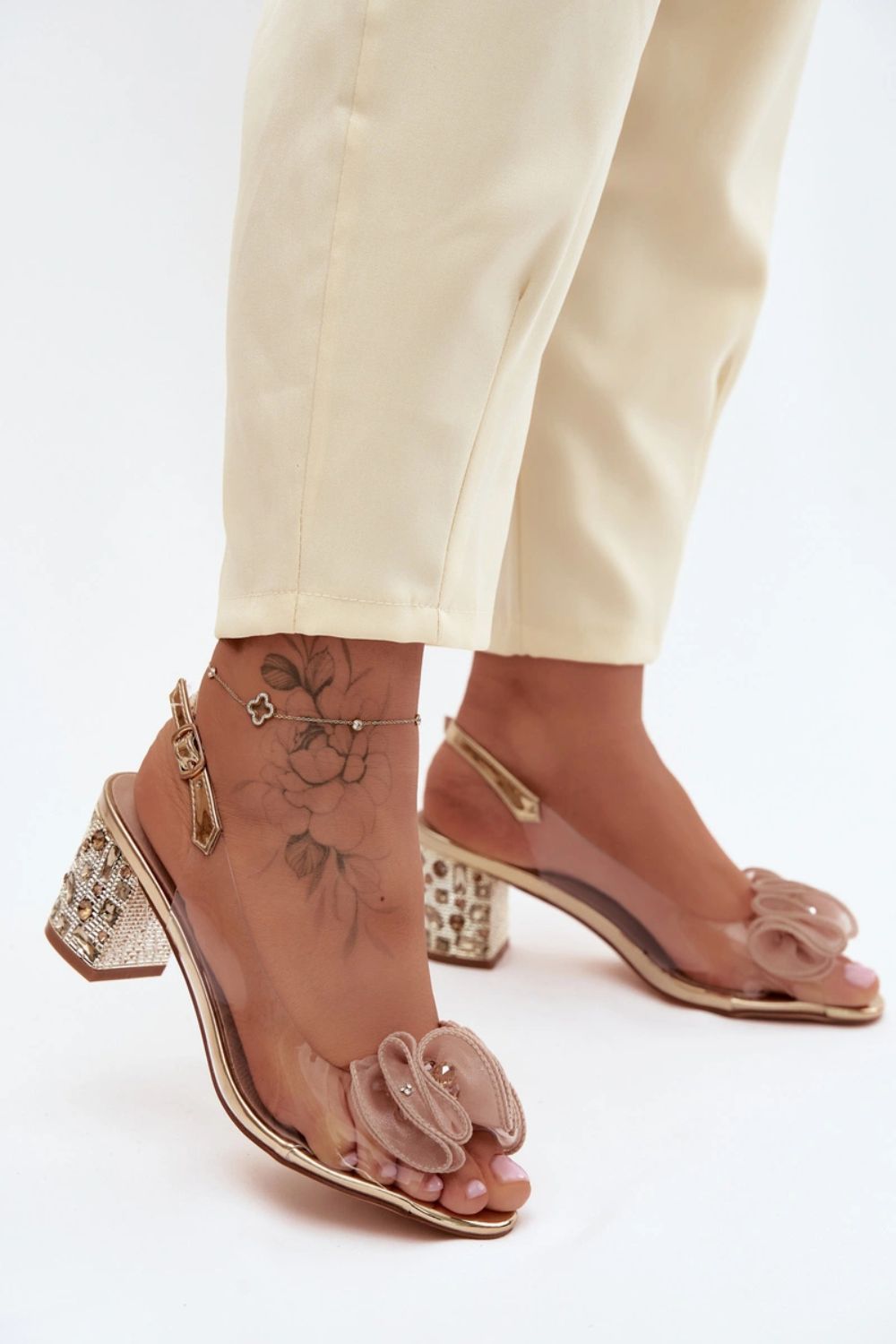 Sandały Model DA MR61-9012 Gold - Step in style - obrazek 4