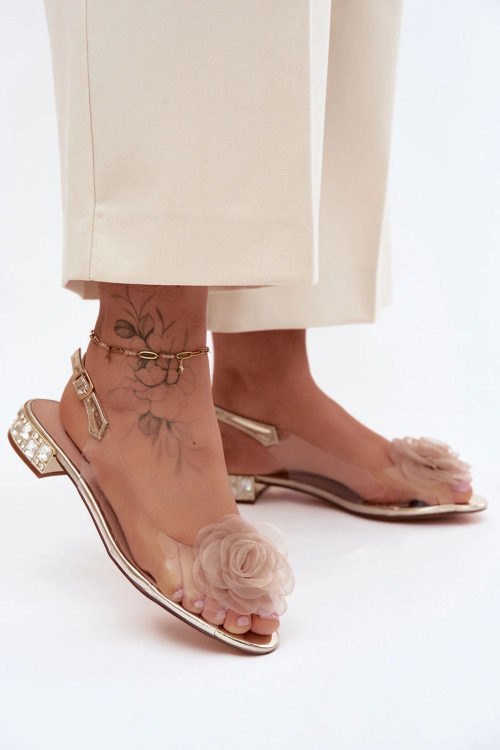 Sandały Model DA MR61-9003 Gold - Step in style - obrazek 4
