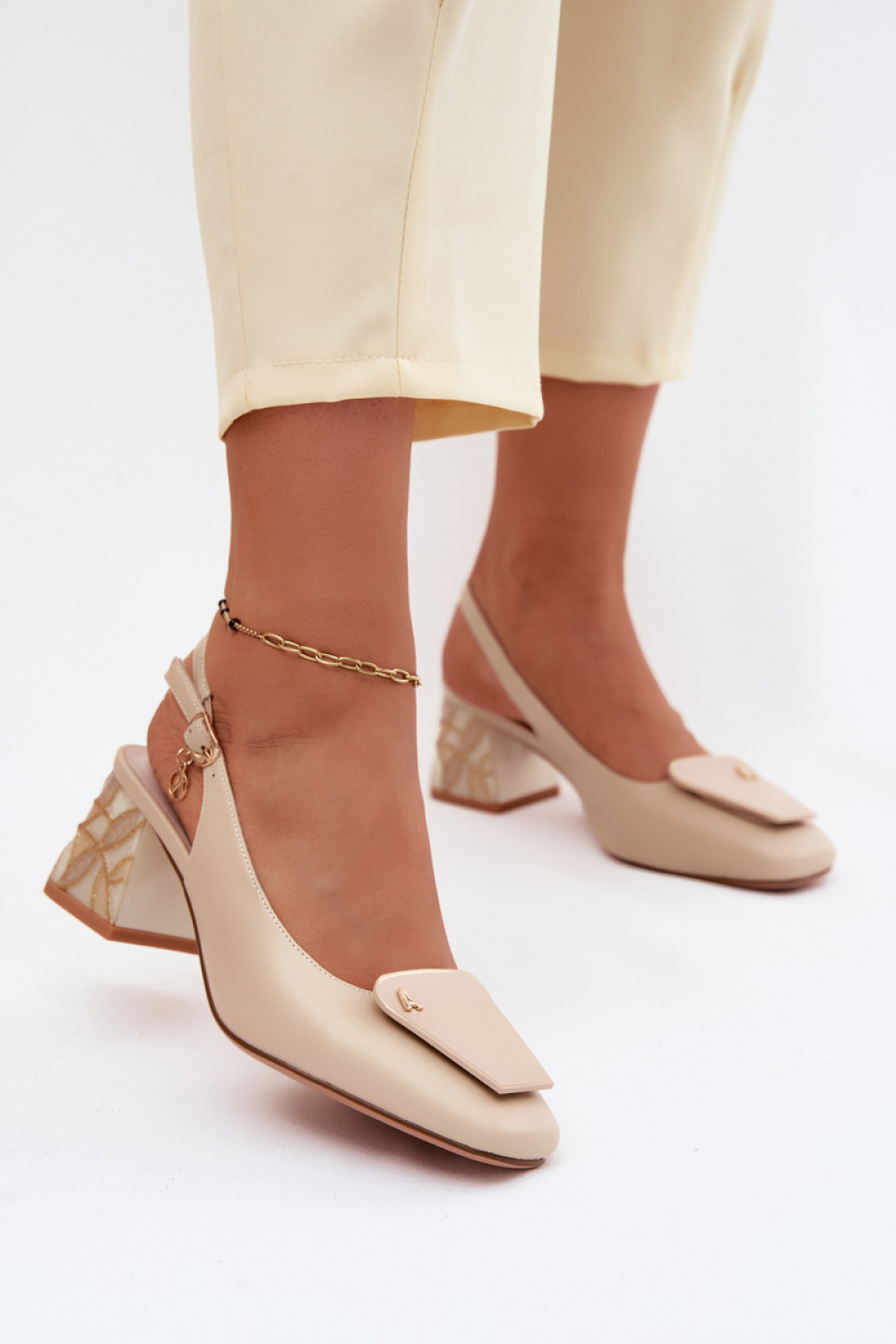 Czółenka Model Artiker 58C0672 Beige - Step in style