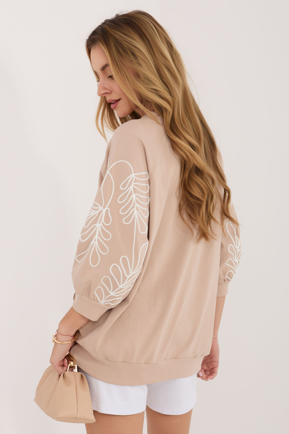 Bluza Damska Model RV-BL-A367-1.18P Beige - Rue Paris - obrazek 3