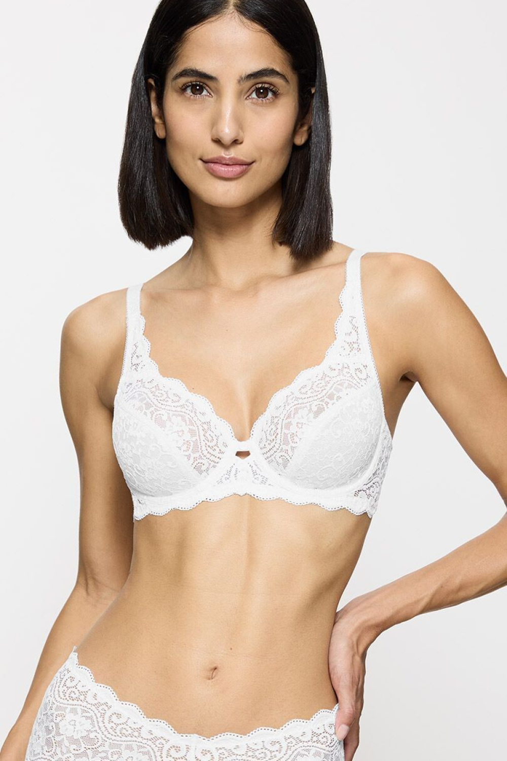Biustonosz Soft Model Amourette 10209574-0003 196124 White - Triumph