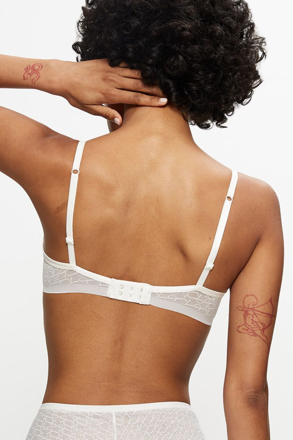 Biustonosz push up Biustonosz Usztywniany Model Signature Sheer 10215948-1595 218016 Ecru - Triumph - obrazek 3