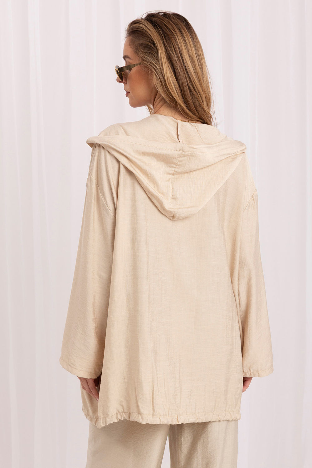 Bluza Damska Model IT-BL-10362.24 Beige - Rue Paris - obrazek 3