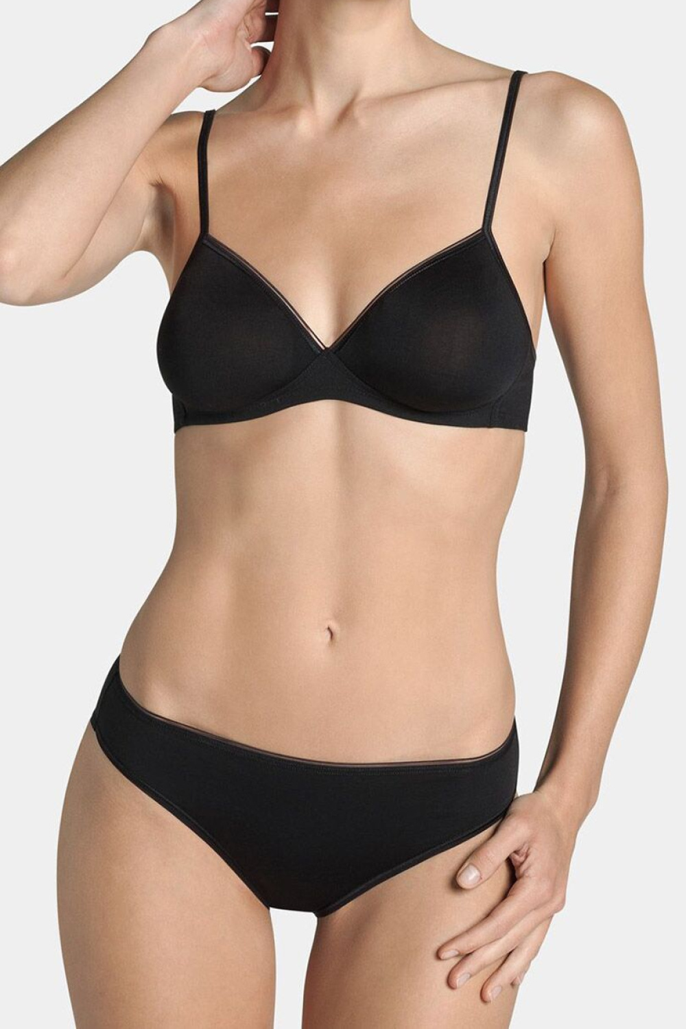 Figi Model Feel Sensational Tai 10143034-0004 211132 Black - Sloggi - obrazek 2