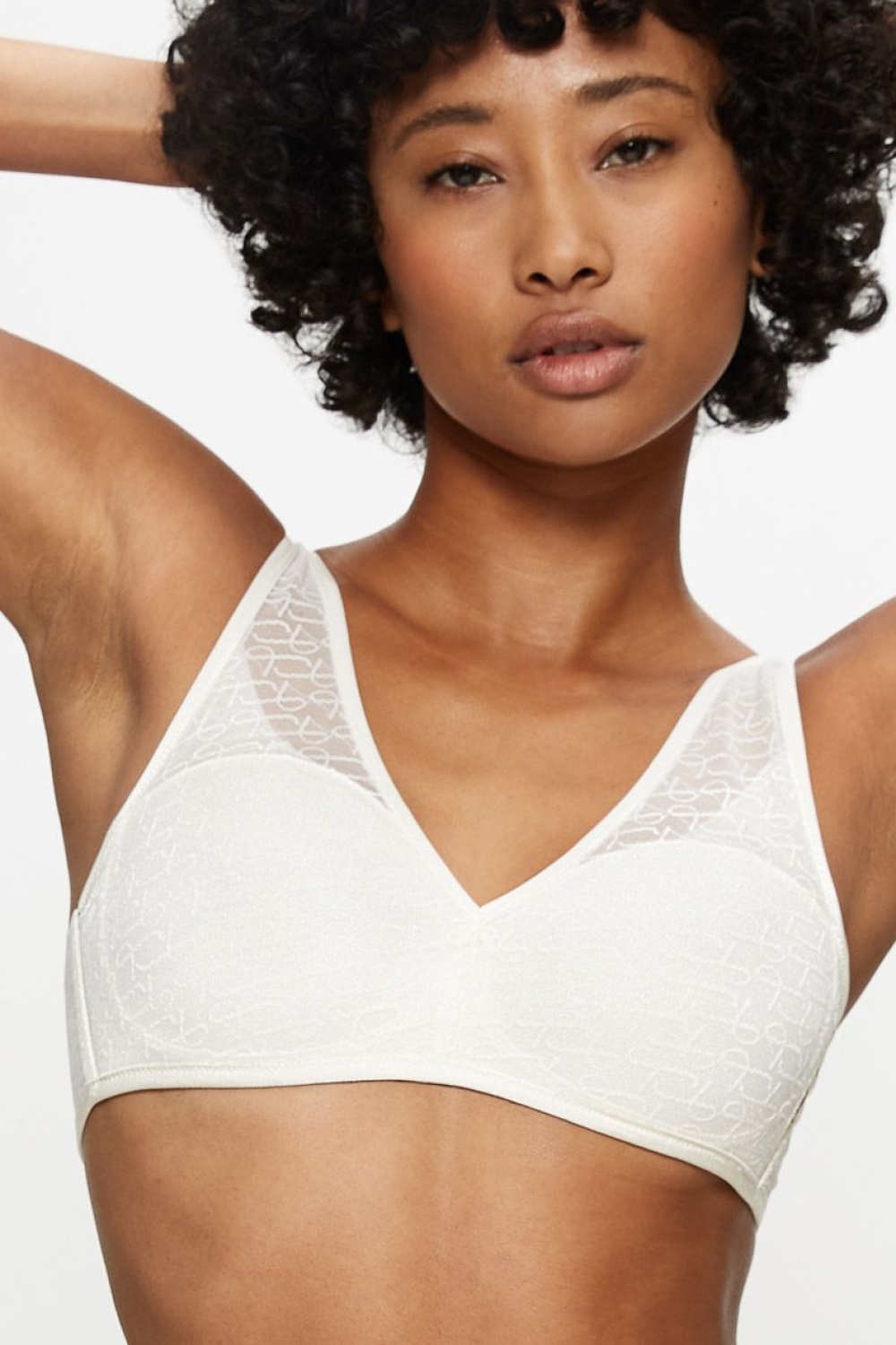 Biustonosz push up Biustonosz Usztywniany Model Signature Sheer P EX 10215909 183207 Cream - Triumph
