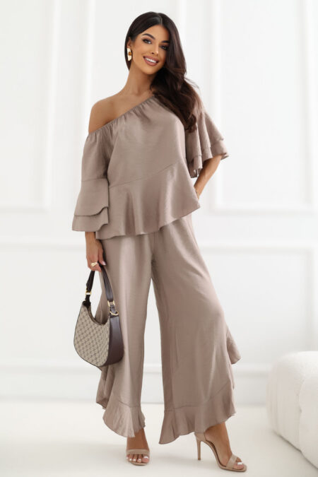 Spodnie Komplet Model IT-KMPL-10305.29 Dark Beige - Rue Paris