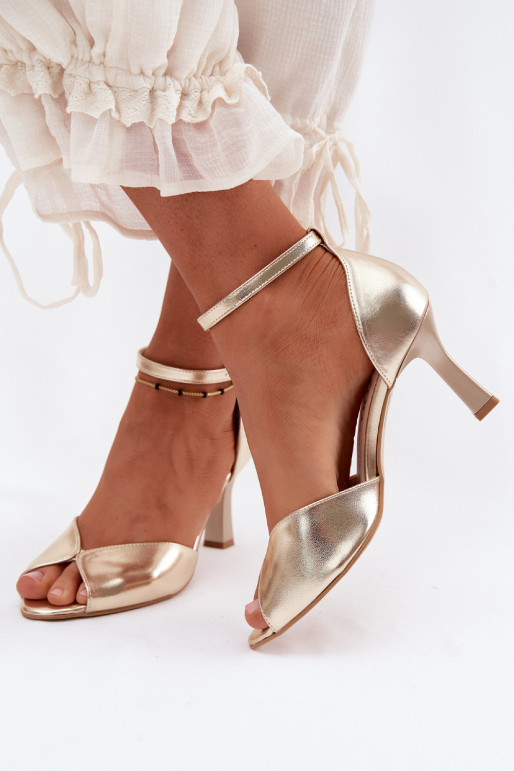 Sandały Model Zazoo 1120 Gold - Step in style - obrazek 3