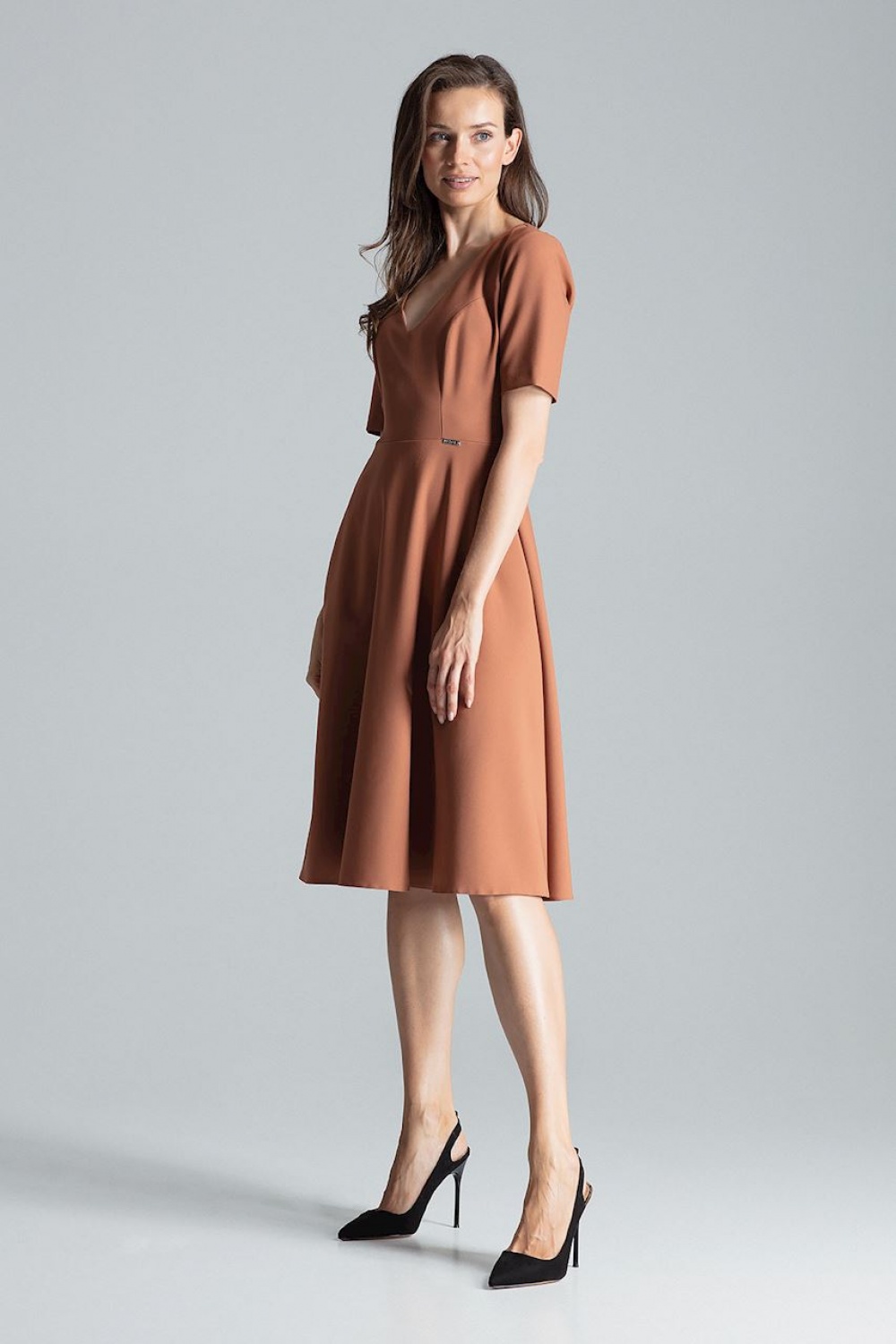 Sukienka Model M673 Brown - Figl - obrazek 4