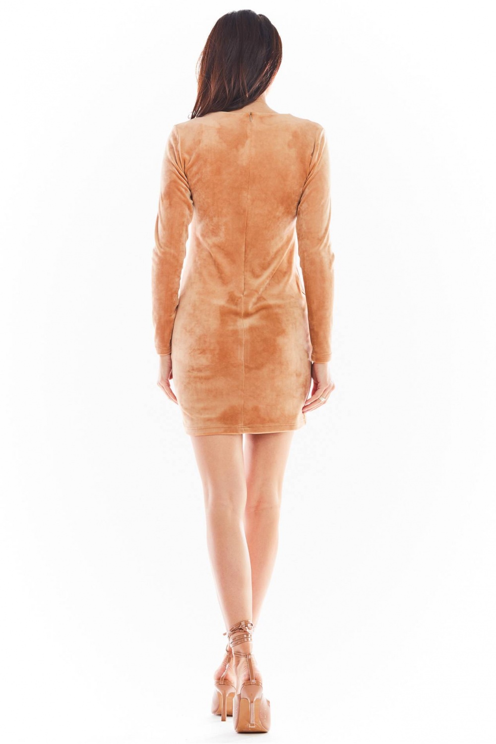 Sukienka Model A404 Welur Beige - awama - obrazek 3